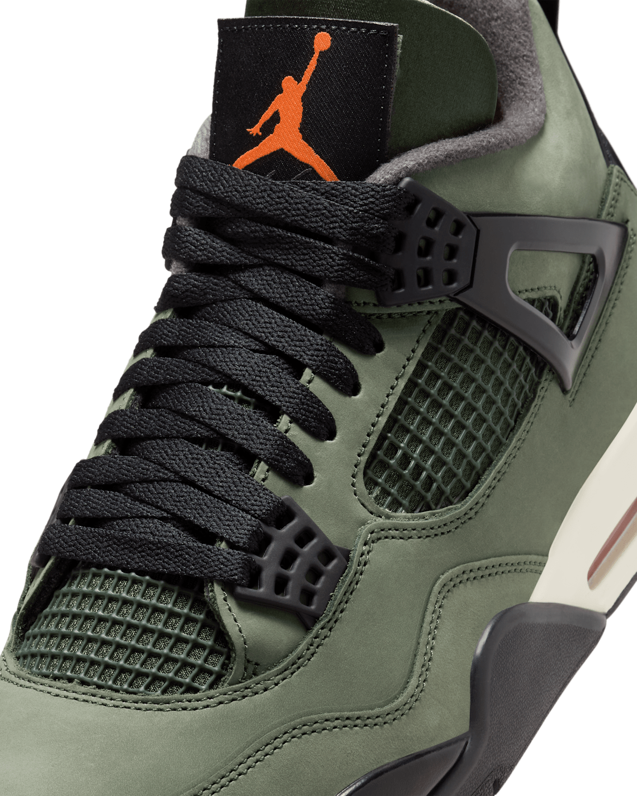 Air Jordan 4 Retro x UNDEFEATED