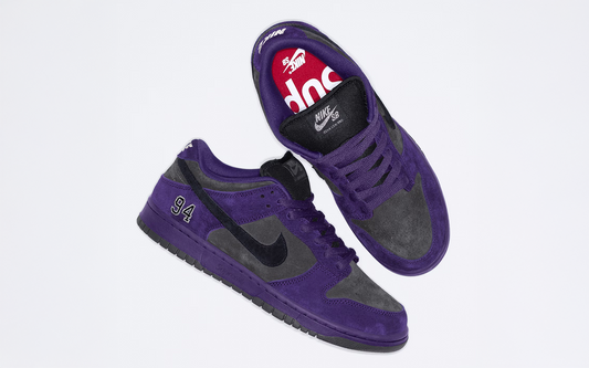 Supreme® / Nike SB Dunk Low