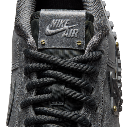 Nike Air Force 1 '07 LV8
